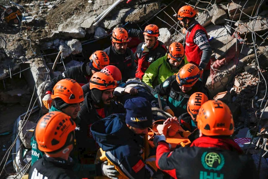 İHH Adana Arama Kurtarma Ekibi