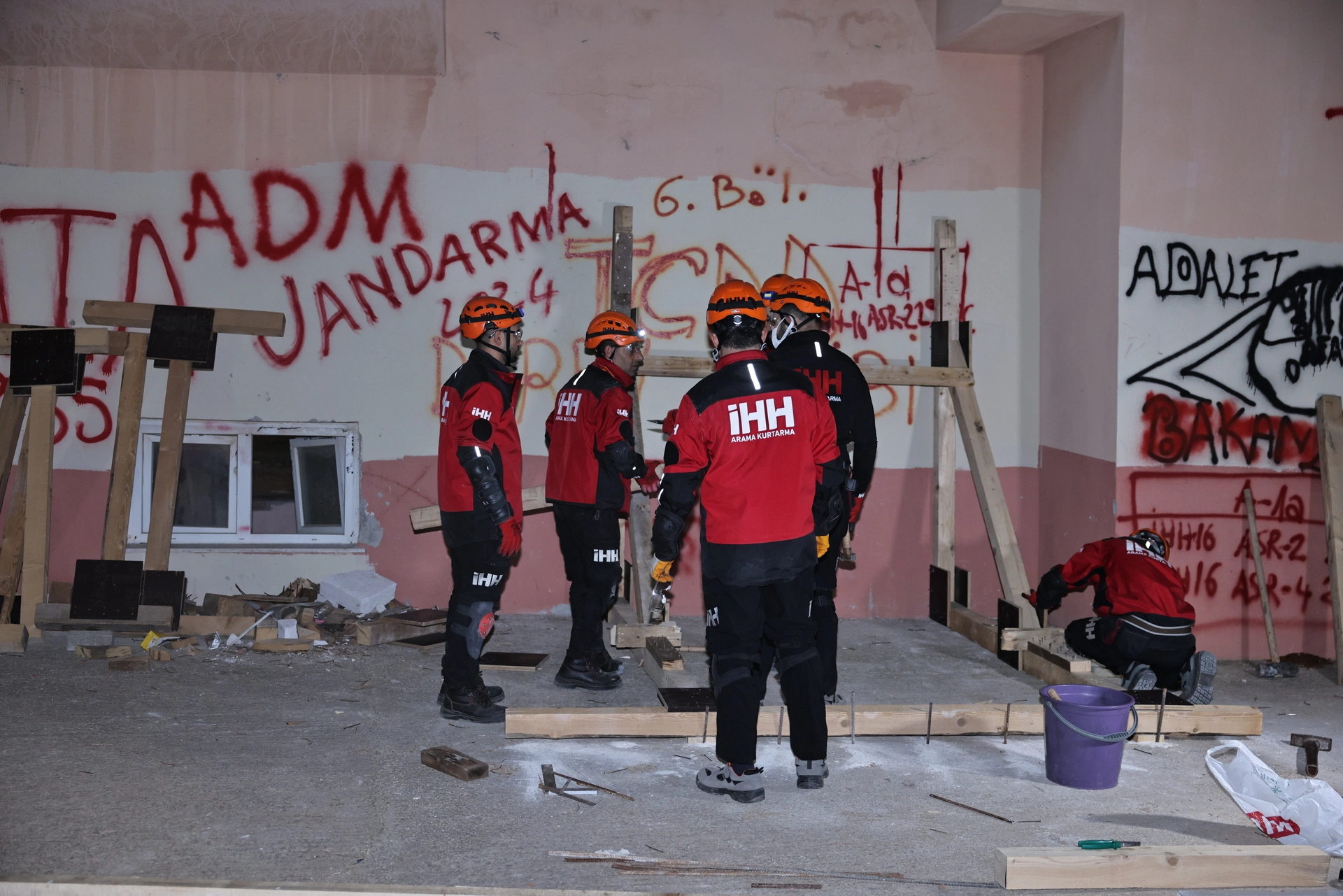 Dağda Arama Kurtarma